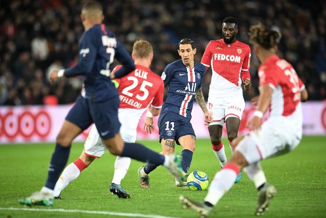 诺坎普是否以梅西球场命名？巴萨副主席：看球迷会员如何决定（诺坎普是否更名为“梅西球场”？巴萨副主席：由球迷会员定夺）