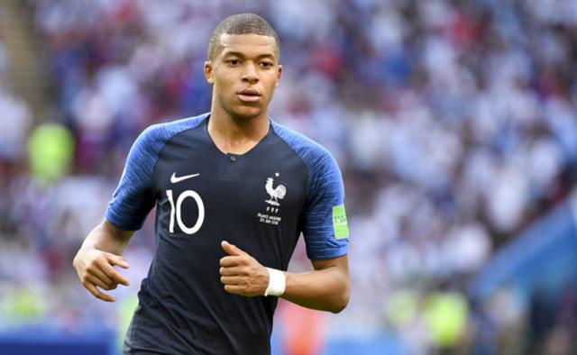 中超转会市场：广州队签下外援,（广州队官宣外援加盟：中超转会市场新动向）