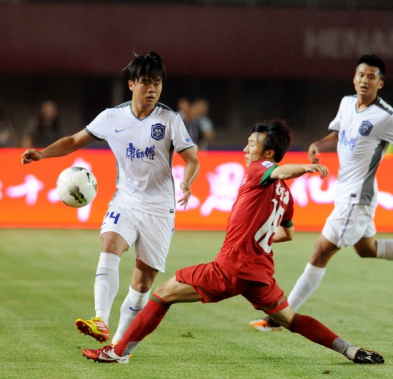 40岁魔笛仍不老！助米兰领跑意甲+连续10轮踢满全场（40岁魔笛宝刀未老，助米兰登顶意甲并连续10轮踢满90分钟）