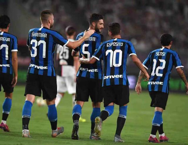 篮球NBA发布最新实力榜，三队并列第一梯队（NBA最新实力榜出炉：三强并列第一梯队）