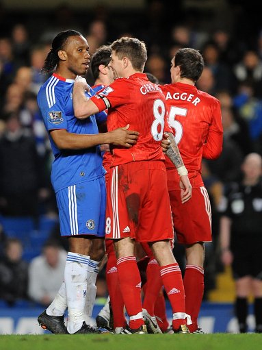 里程碑！亚历山大生涯总得分突破12000分大关（亚历山大生涯得分破12000，书写新里程碑）