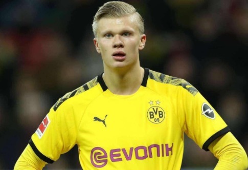 鲁尼：范尼曾因感受到将被我和C罗取代，沮丧到离开训练场（鲁尼回忆：范尼因担心被我与C罗取代，郁闷离开训练场）